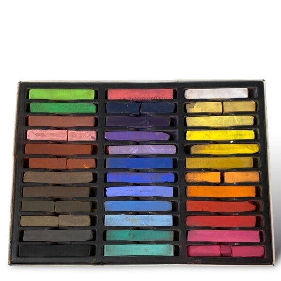 Reeves Fine Soft Pastel Set - 36 Piece Art Chalk Color Sticks 65x10 mm Open Box - Picture 2 of 3